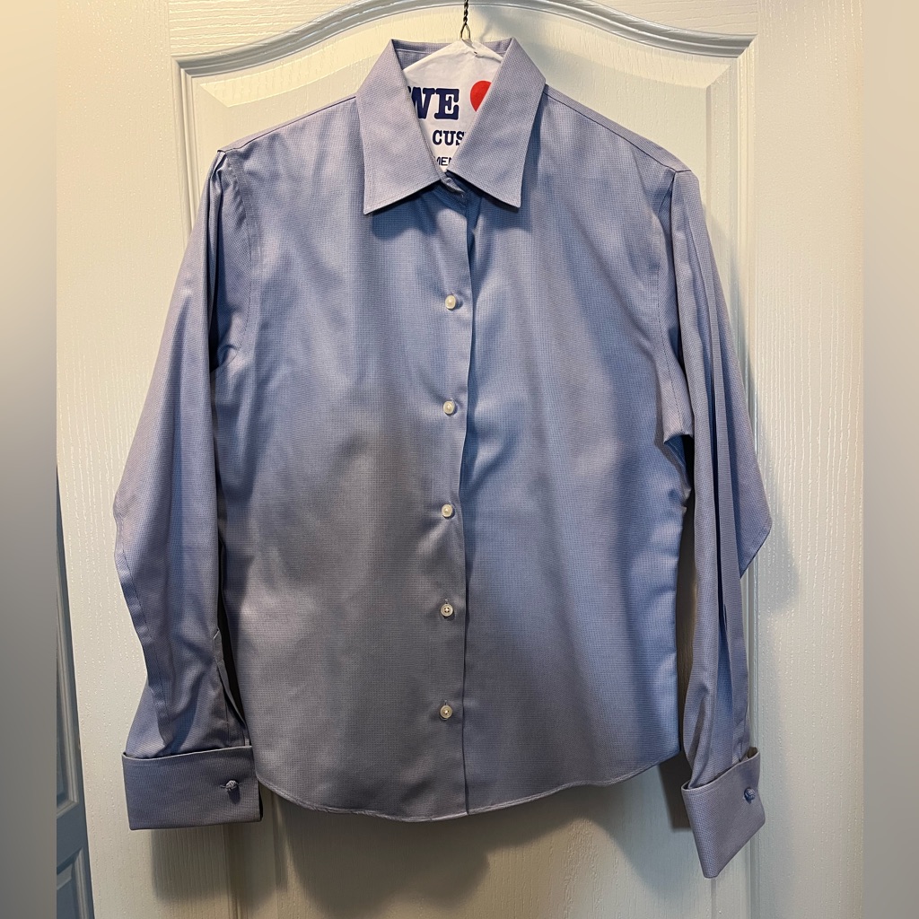 Kate Hill Light Blue Button-Front Blouse - Spread Collar